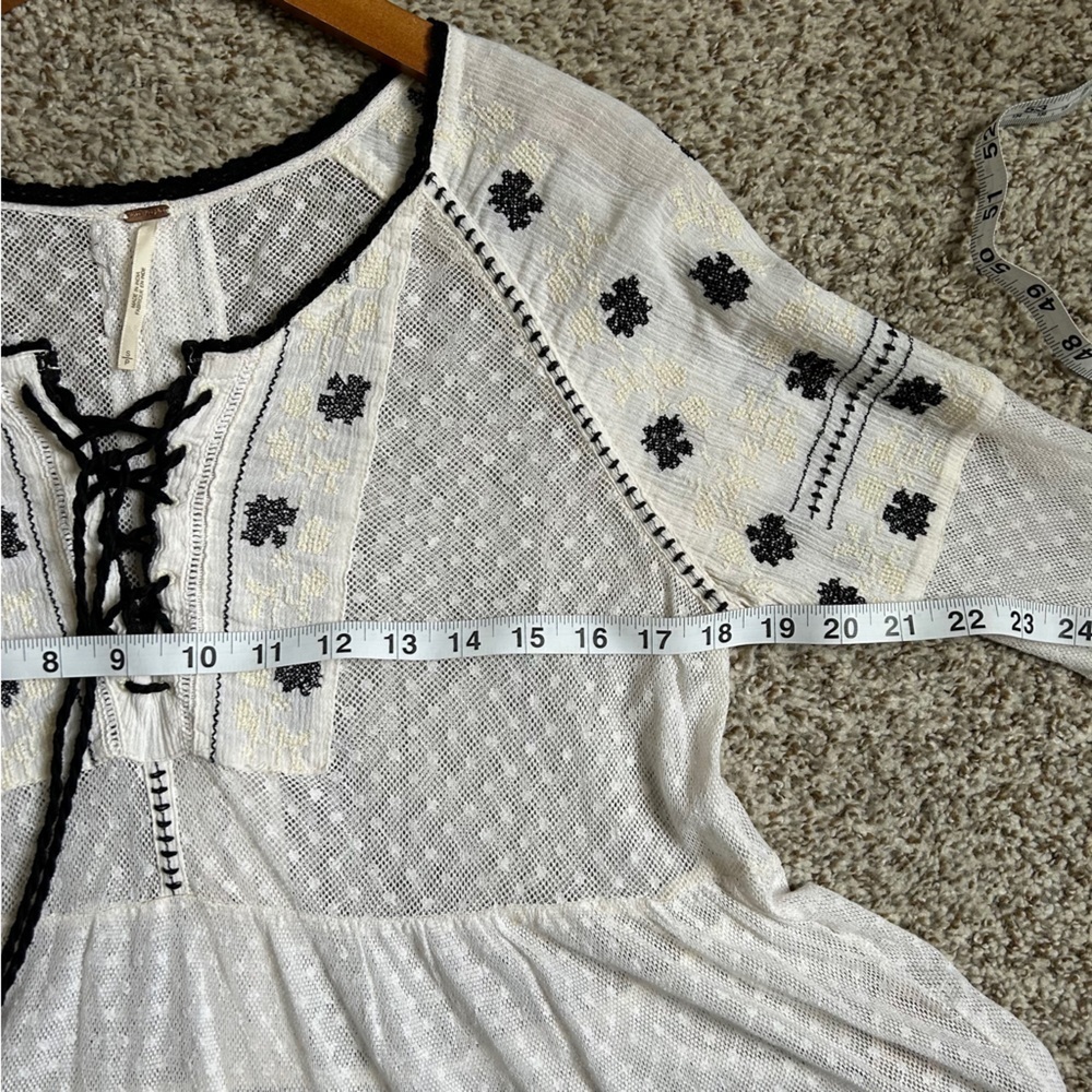 Free People White Black Floral Flowy Boho Bohemian Blouse Small - Picture 6 of 7